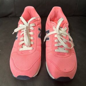 New Balance 311 Pink Size 9.5
